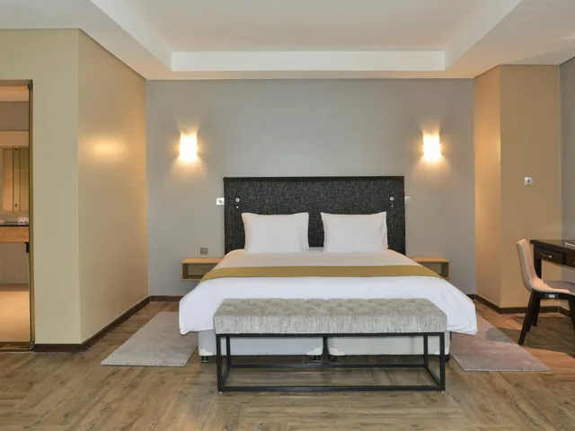 Standard, Mantis Epic Hotel And Suites 1/10