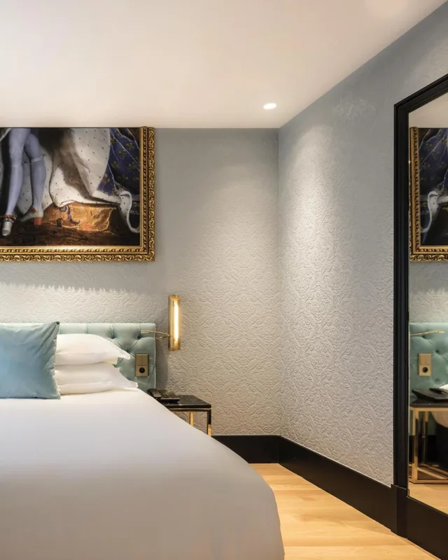 Room, Eiffel View، Hotel Eiffel Petit Louvre 7/9