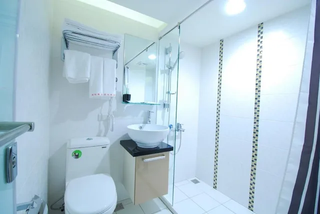 غرفة بزنس بسريرين منفصلين، Shin Shin Hotel 4/4
