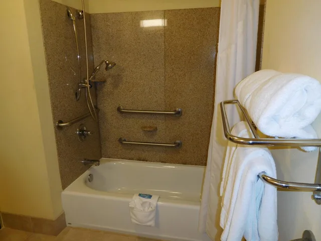 Suite, Accessible, Holiday Inn Express Hotel And Suites Ponca City 5/5