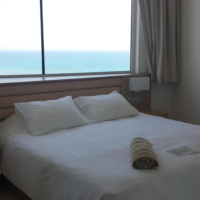 جناح بإطلالة على البحر بغرفة نوم واحدة مع أريكة، Vrissaki Beach Hotel 4/5