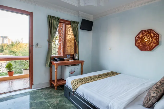 غرفة بسرير مزدوج بشرفة، Rs Ii Guesthouse 3/10
