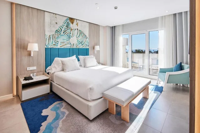 غرفة بريميوم بسريرين منفصلين بإطلالة على البحر، Alanda Hotel Marbella 1/2