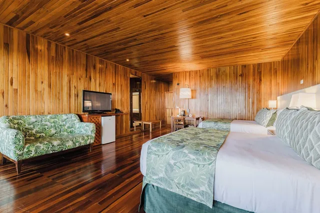 Room, 2 Queen Beds, Gulf View، Heliconia 6/10