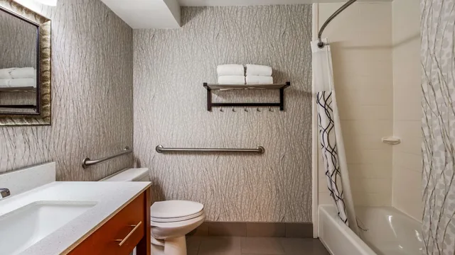 غرفة قياسية بسريرين كوين، Best Western Plus Jackson Downtown-Coliseum 4/7