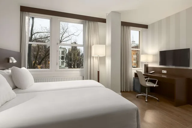 New Style, Superior, with View، Nh City Centre Amsterdam 3/7