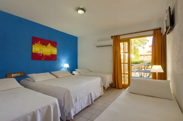 غرفة سوبيريور رباعية بأربعة أسرّة، Hotel Estalagem Porto Seguro 2/7