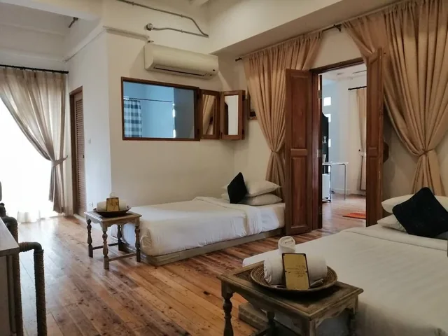 غرفة مريحة عائلية بسرير كوين وسريرين منفصلين، HOTEL YAYEE 1/5