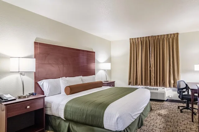 غرفة بسرير كينج لذوي الإعاقة، Cobblestone Inn & Suites - Bridgeport 6/7