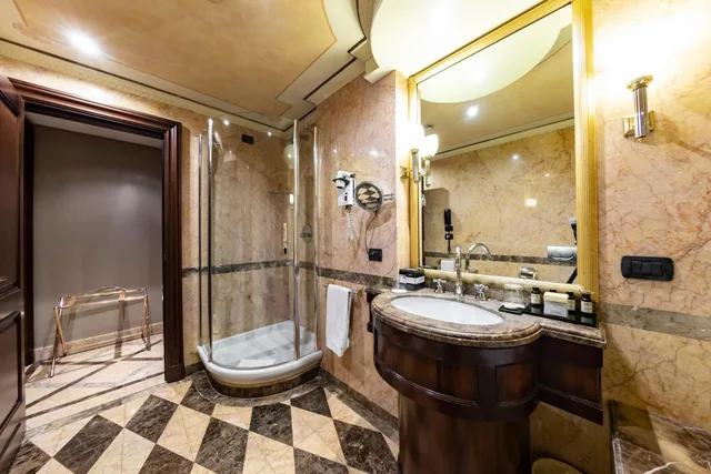 جناح جونيور عائلي مع أريكة، River Chateau Hotel 1/1