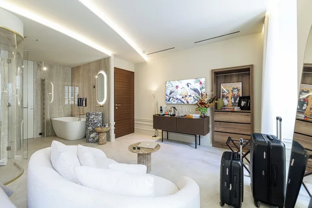 Suite, Queen Bed, Sauna، Le Dortoir Multi Storey Luxury Suites 6/10