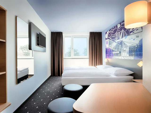 Room, French Bed، B&B Hotel Wien-Stadthalle 1/3