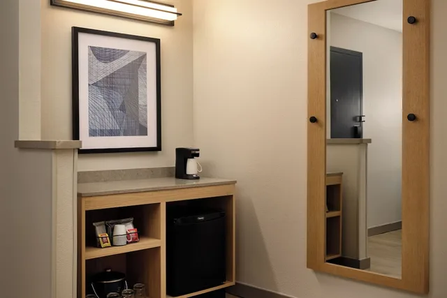 غرفة بسريرين مزدوجين مع أريكة، Hyatt Place Tampa Airport/Westshore 9/9