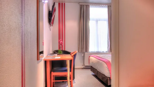 Room, Double Bed, Le Terminus 6/9