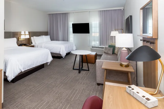 جناح استوديو بسريرين كوين، Staybridge Suites Portland 3/4