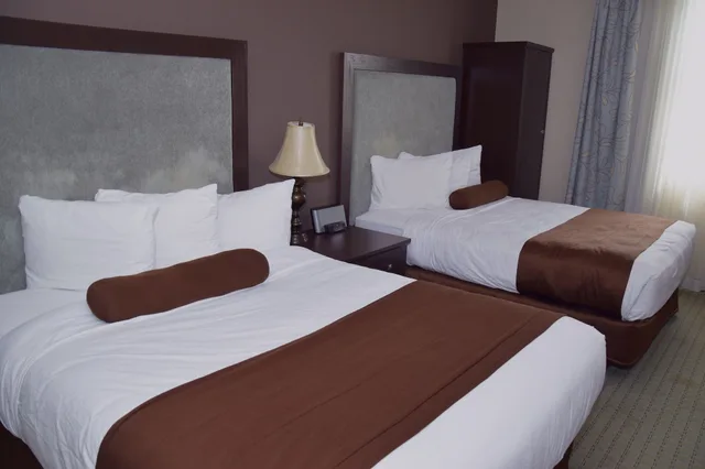 Coast, Superior, 2 Queen Beds, Top Floor، Coast Lethbridge Hotel and Conference Centre 6/10