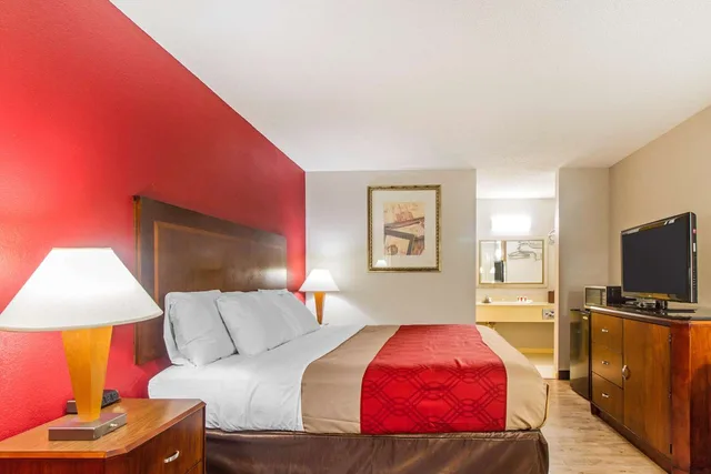 غرفة بسرير كينج، Econo Lodge Athens I-75 7/9