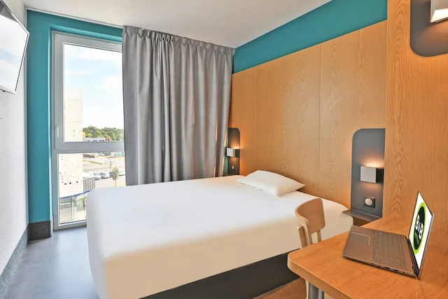 غرفة مزدوجة، B&B HOTEL La Roche-sur-Yon 2/6