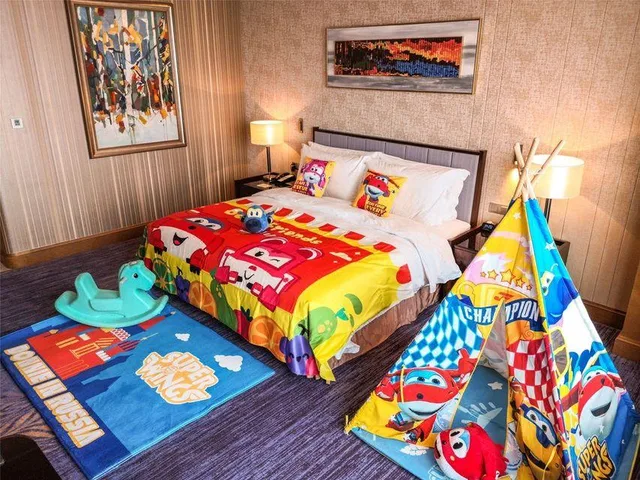 غرفة عائلية بإطلالة، Chateau Star River Shaanxi 1/1