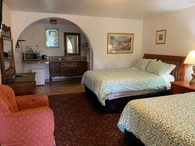 غرفة بسريرين كوين، Chantico Inn 5/7
