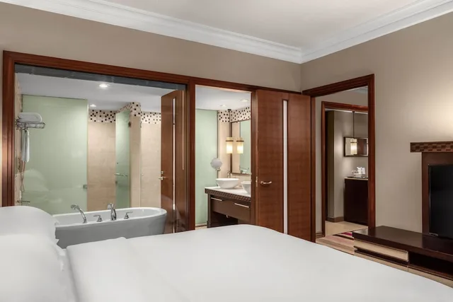 Lagoon, Suite, Twin Beds، RIHGA Royal Laguna Guam Resort 2/3