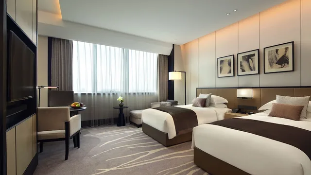غرفة بريميوم بسريرين مزدوجين، InterContinental Shanghai Hongqiao NECC, an IHG Hotel 2/6