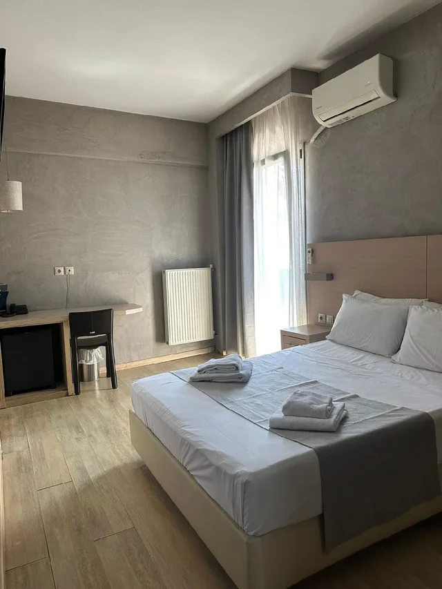 Urban Single، Rotonda Thessaloniki 1/7