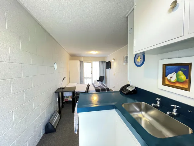 استوديو أساسي بسرير كوين بمطبخ صغير، Mt Eden Motel 5/10