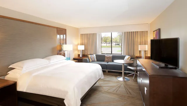 Pure, Wellness, King Bed، Hilton Parsippany 2/4