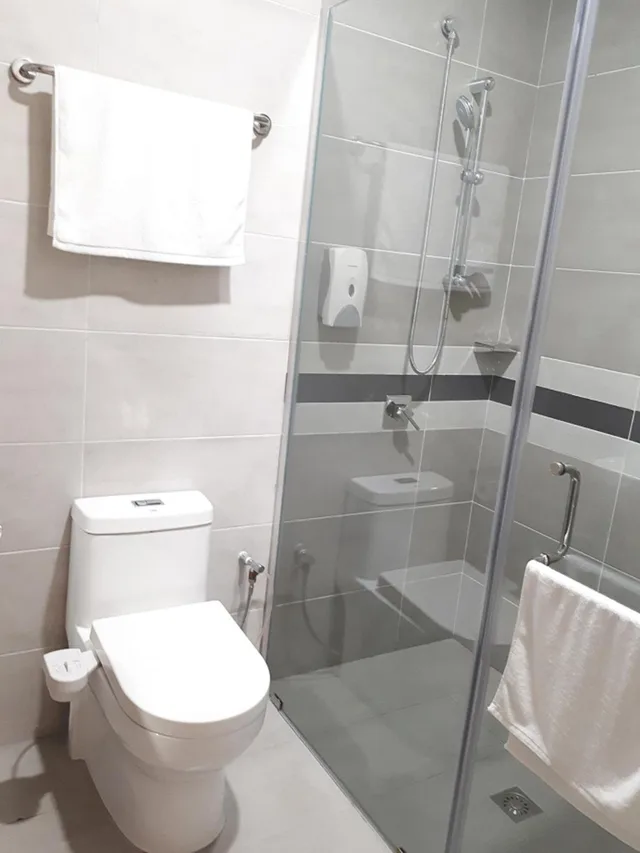 جناح عائلي، HOTIN INN 1/2