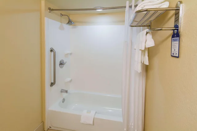 غرفة بسرير كينج، Best Western International Speedway Hotel 7/7