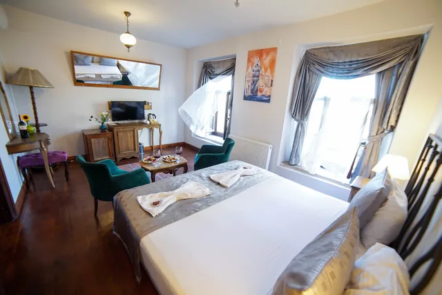 جناح مفرد بشرفة، Sarnic Meyhane and Otel 1/5