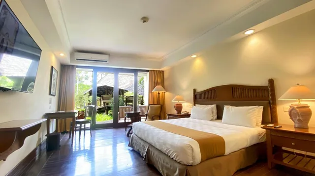 غرفة ديلوكس بسرير كينج، Lorin Solo Hotel Ex Lorin Business Resort Spa Solo 2/6