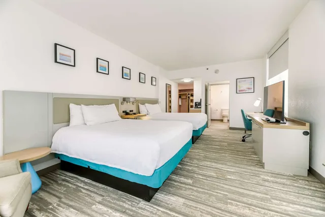 Room, 2 Queen Beds, Ocean Front، Hilton Garden Inn Outer Banks/Kitty Hawk 1/2