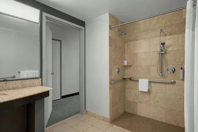 Room, Multiple Beds, Accessible, Courtyard Pittsburgh Airport Settlers Ridge 4/4