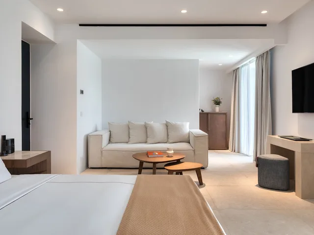 Pool, Suite, King Bed, Terrace، Cali Mykonos 4/10