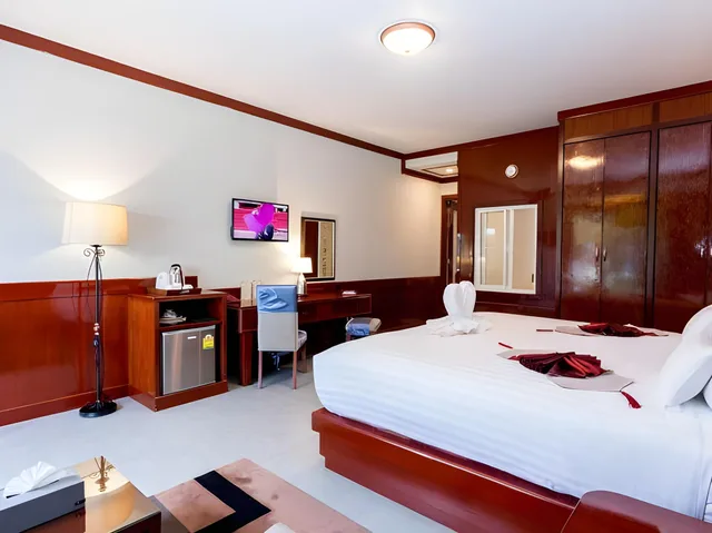 غرفة غراند ديلوكس بسرير مزدوج أو سريرين منفصلين، Erawan Hotel 1/1