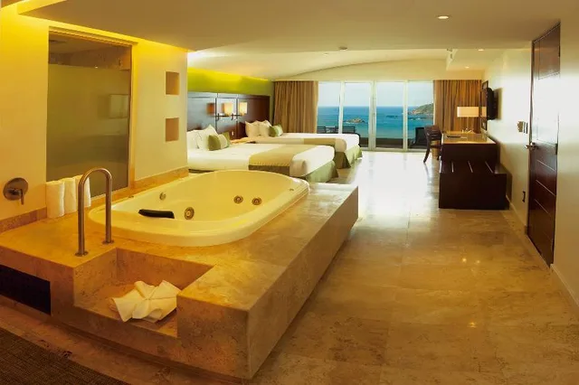 جناح فاخر مفرد، Azul Ixtapa Beach Resort Convention Center 1/1