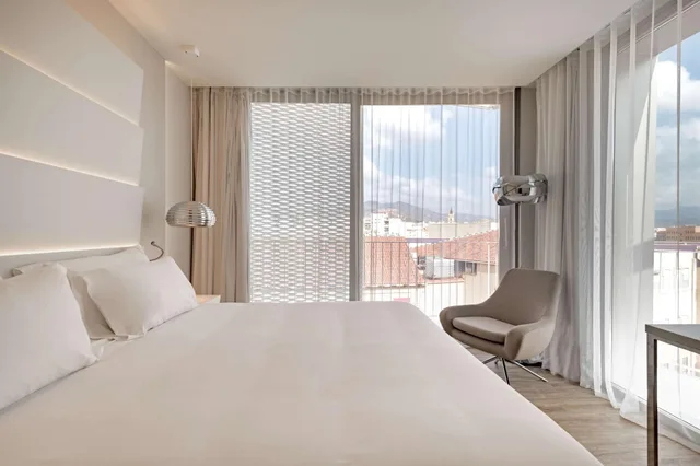 غرفة قياسية بإطلالة، Nh Malaga 2/5
