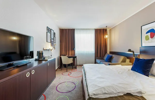 غرفة عائلية بسرير مزدوج مع أريكة، Leonardo Hotel Hannover Medical Park 4/5