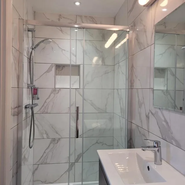 Semi Basement, Family, Private Bathroom، George 5/7