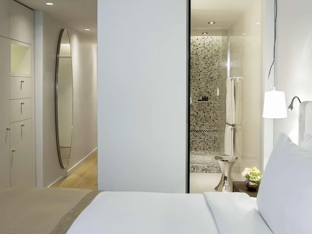 Connecting, Luxury, Family, SOFITEL PARIS ARC DE TRIOMPHE 4/7