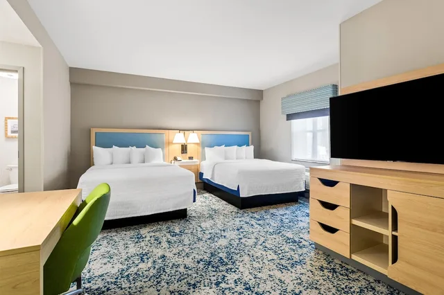 جناح استوديو بسريرين كوين مع أريكة، Hampton Inn Suites St Petersburg Downtown 1/7