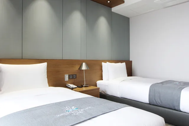 غرفة قياسية بسريرين منفصلين، Western Grace Hotel 2/4