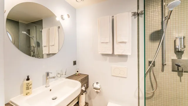 غرفة قياسية بسرير كوين، Boutique Hotel St Georg 4/5
