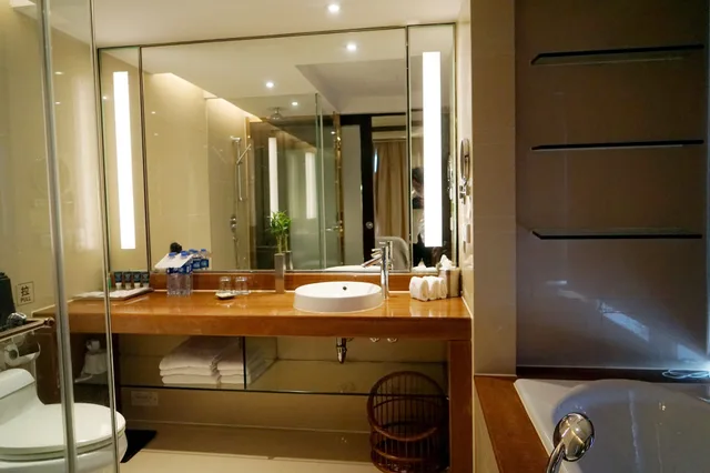 Room, 2 Double Beds, City View, Four Points By Sheraton Hangzhou 7/7