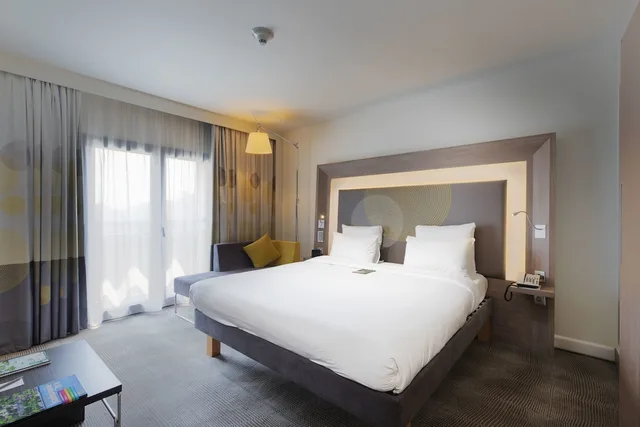 Superior, Queen Bed, Accessible, Novotel Istanbul Bosphorus Hotel 5/10