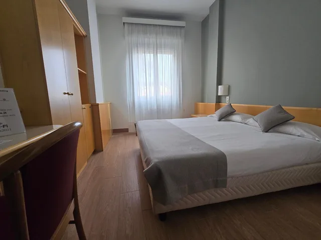 غرفة مفردة، Sant Ambroeus Hotel 21/24