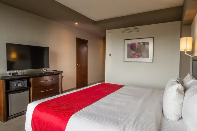 غرفة متصلة قياسية بسرير كينج، Best Western Plus Santa Cecilia Pachuca 1/10