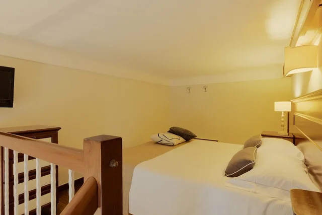 غرفة كلاسيكية بسرير مزدوج بإطلالة على المدينة، Hotel Palazzo Sa Pischedda 3/7